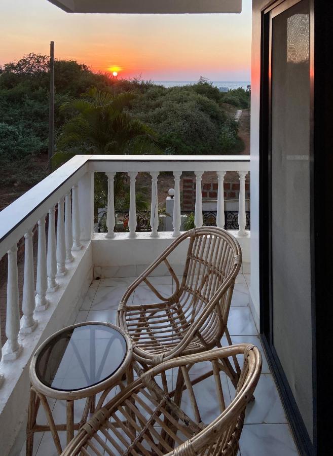Shanu'S Seaside Inn - A Family-Run Guesthouse Just 100 Metres From Candolim Beach Екстер'єр фото