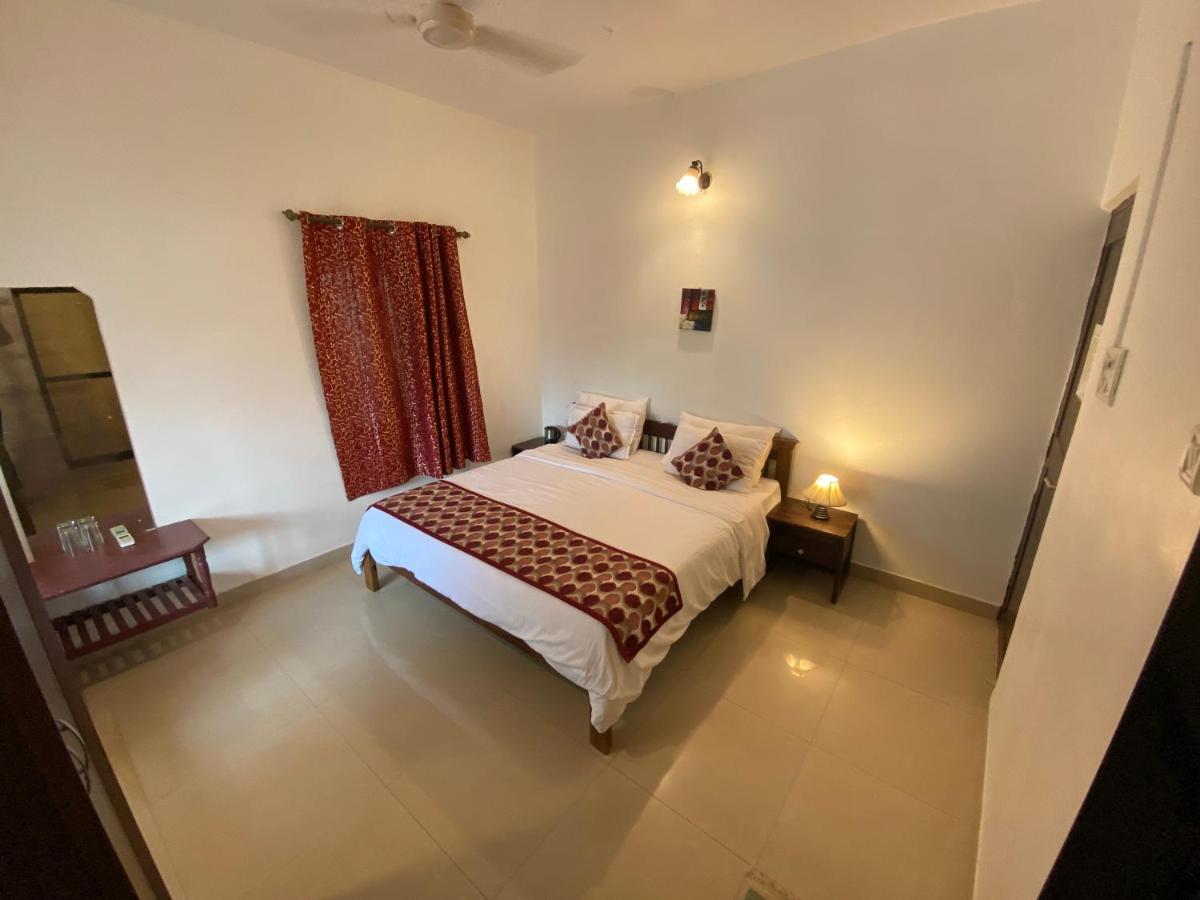 Shanu'S Seaside Inn - A Family-Run Guesthouse Just 100 Metres From Candolim Beach Екстер'єр фото